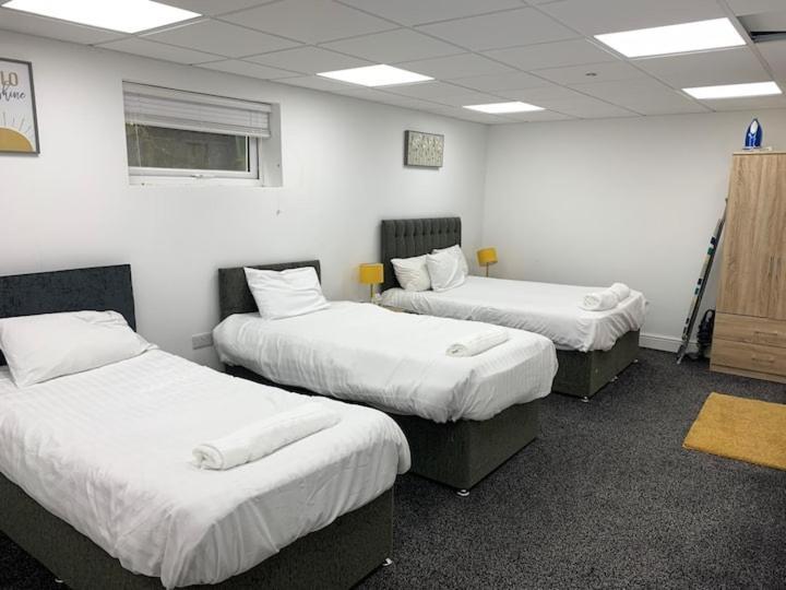 Huge Studio Close To City Centre With Free Secure Parking Leeds  Eksteriør bilde
